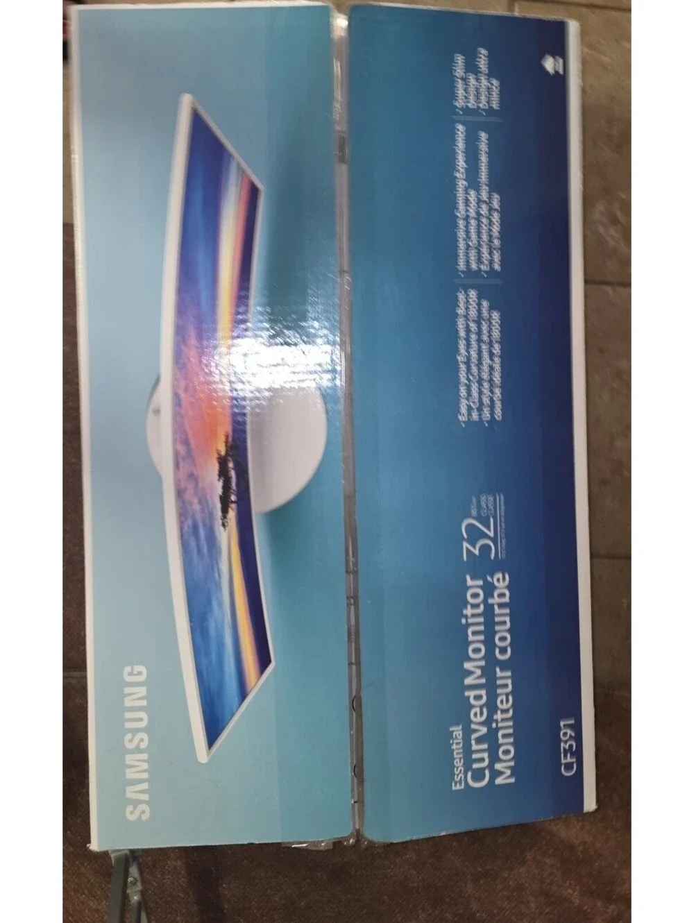 SAMSUNG WHITE CURVED 32